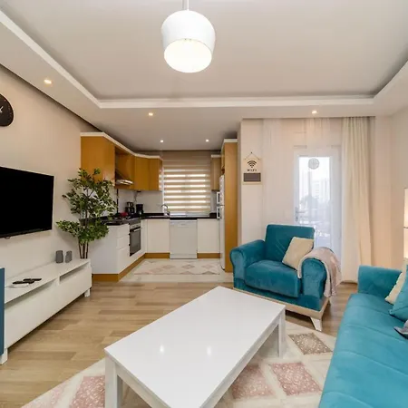 Convenient Flat With Balcony In Konyaalti شقة أنطاليا